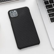 Capa iPhone 11 Pro Max 6.5 Pitaka MagEZ Preto e Cinza